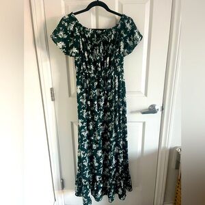 SHEIN Green floral print maxi dress size Medium